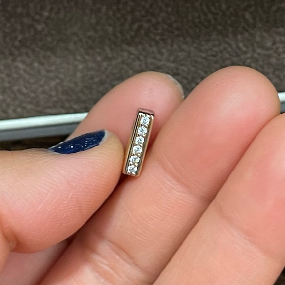 Authentic Pandora Reflexion Bracelet w/ 2 Pandora Charms EUC - Picture 3 of 15